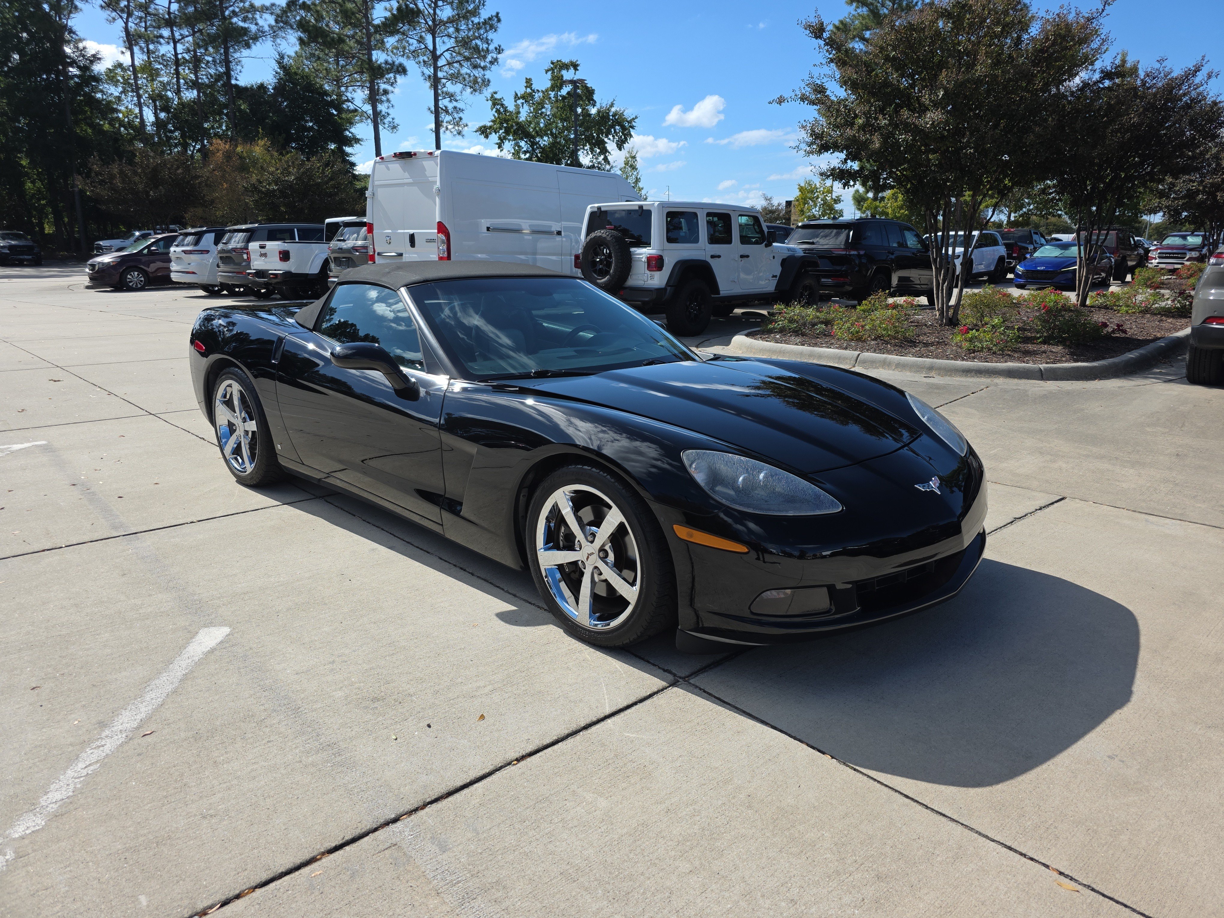 Used 2009 Chevrolet Corvette Convertible w/ Preferred Equipment Group RWD image 2