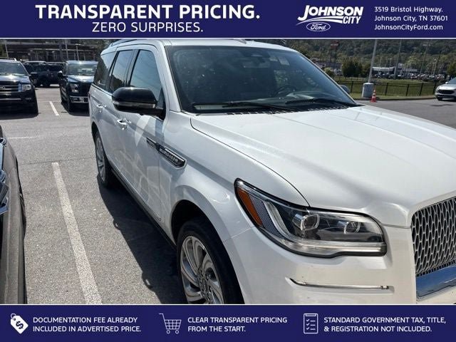 Used 2023 Lincoln Navigator Reserve AWD/4WD image 1