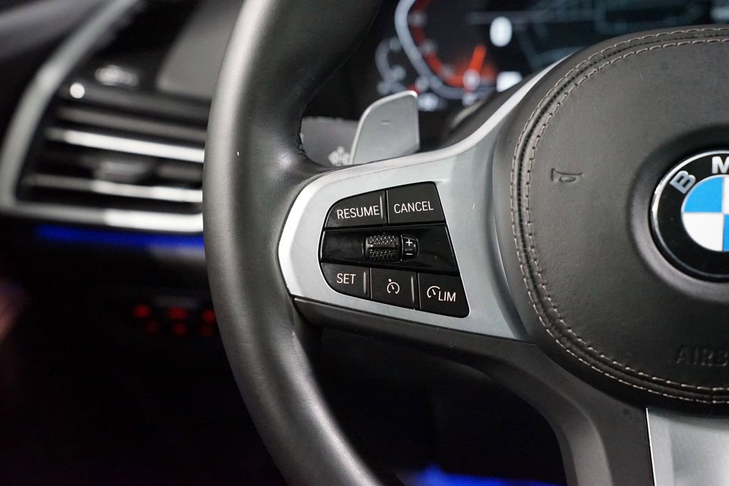 Used 2022 BMW X5 sDrive40i w/ M Sport Package image 14