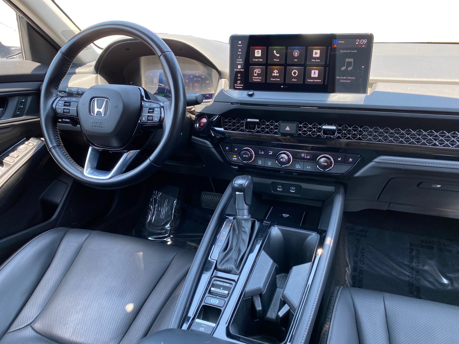 Used 2024 Honda Accord Touring image 15