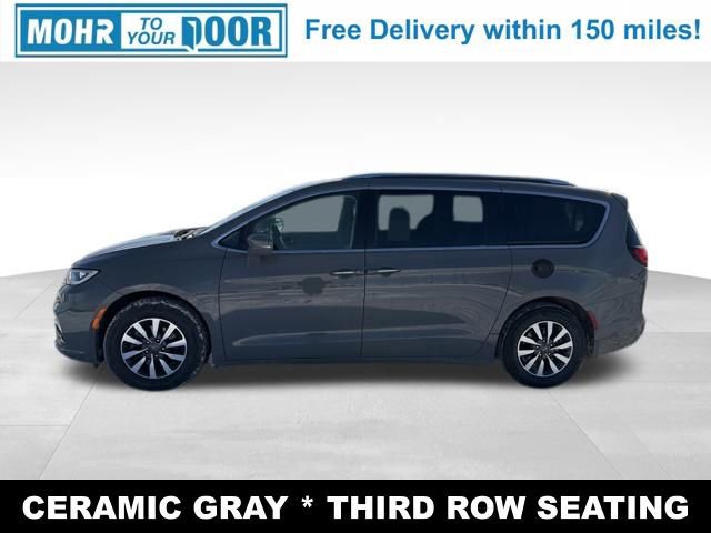 Used 2021 Chrysler Pacifica Touring-L video 2