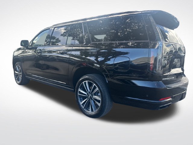 Certified 2025 Cadillac Escalade ESV Sport AWD/4WD image 3