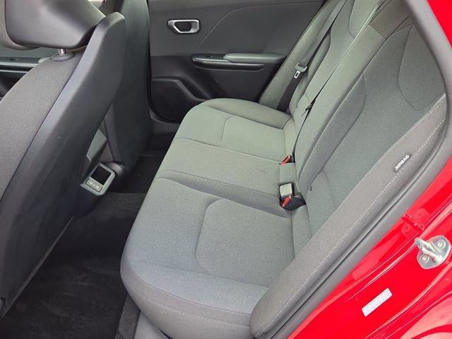 Used 2025 Kia K4 FWD image 12