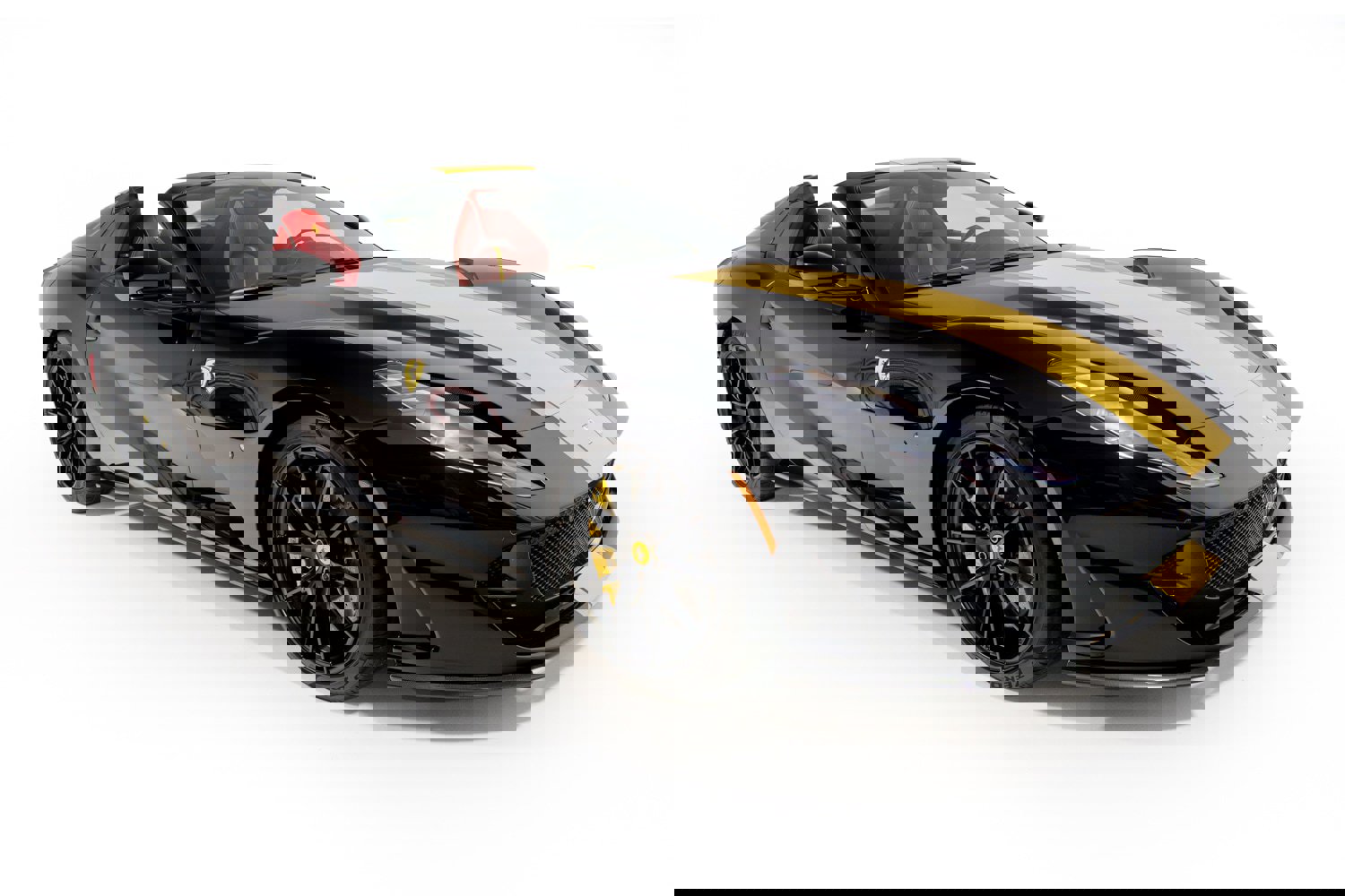 Used 2021 Ferrari 812 GTS image 21