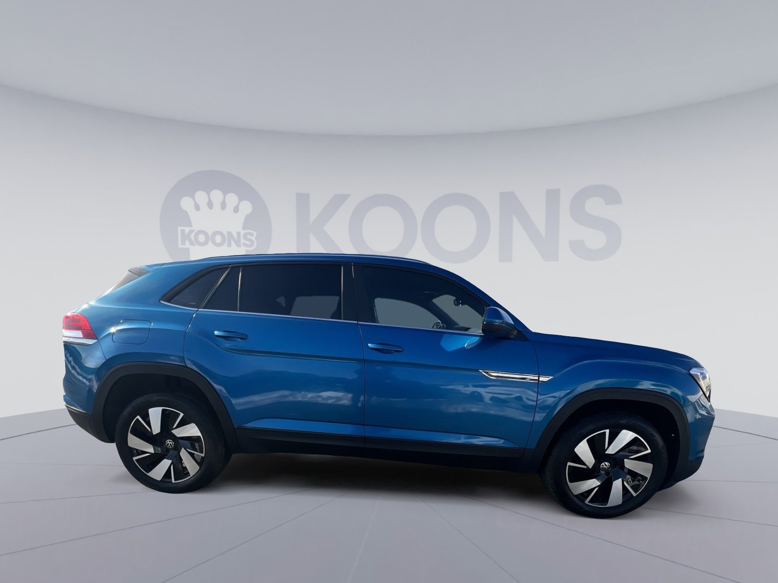 Used 2024 Volkswagen Atlas Cross Sport SE image 8