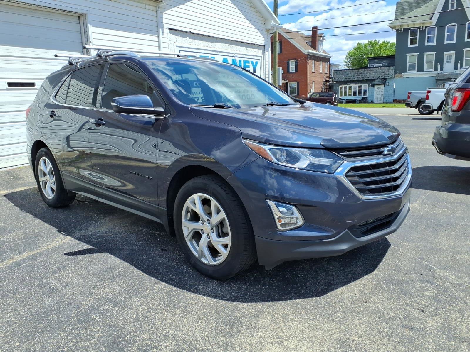 Used 2019 Chevrolet Equinox LT w/ Sun & Navigation Package AWD/4WD image 1