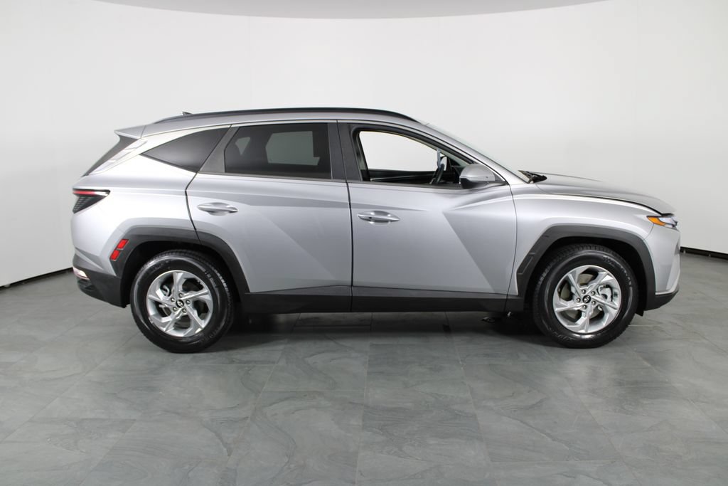 Certified 2022 Hyundai Tucson SEL FWD image 12