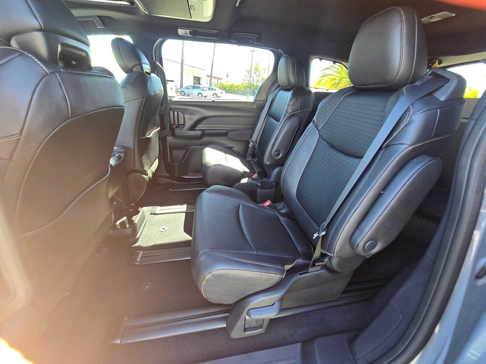 New 2026 Toyota Sienna XLE Woodland Edition AWD/4WD image 17