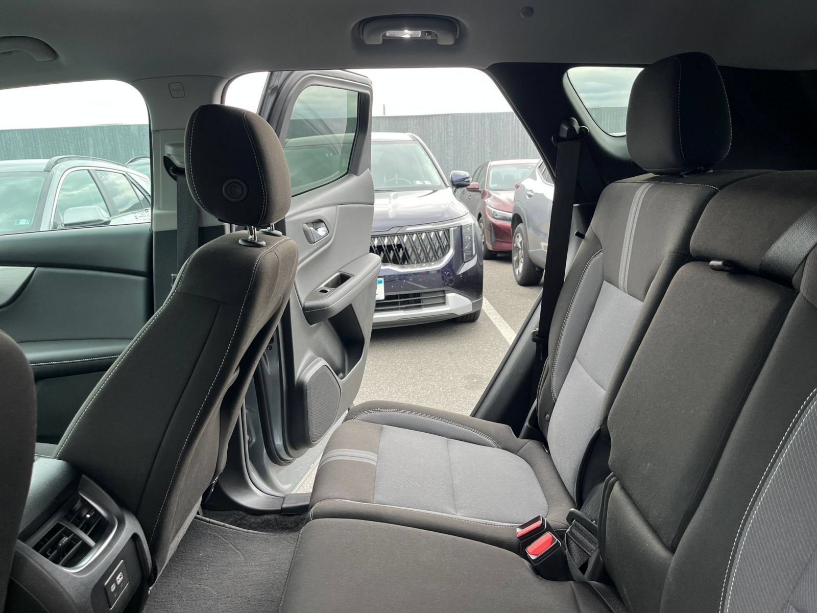 Used 2026 Chevrolet Blazer LT FWD image 39