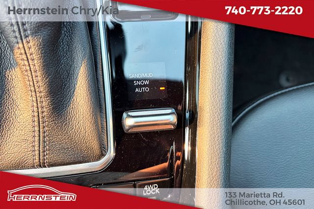 New 2026 Jeep Compass Latitude AWD/4WD image 20