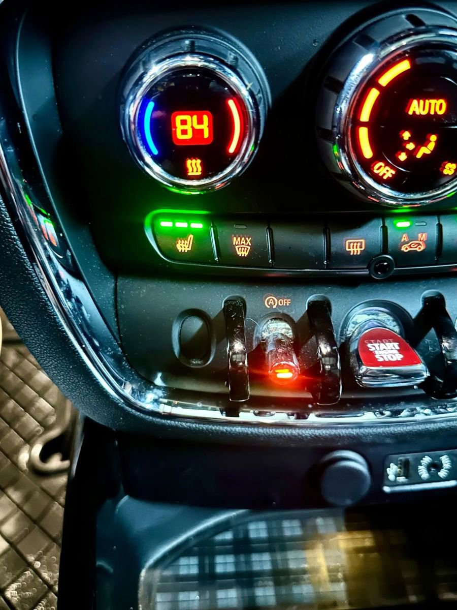 Used 2016 MINI Cooper Clubman S image 22