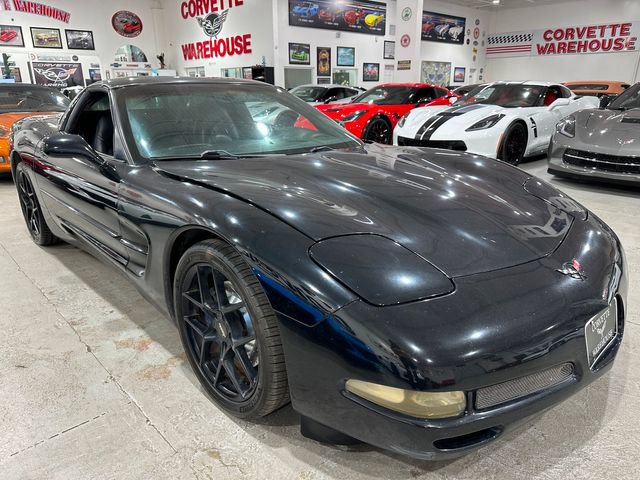 Used 2002 Chevrolet Corvette Coupe w/ Preferred Equipment Group2 RWD image 18
