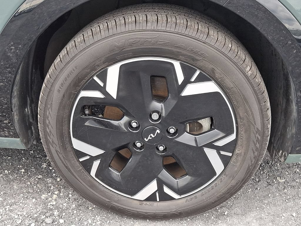 Certified 2023 Kia Niro Wind w/ Wind Preserve Package FWD image 8