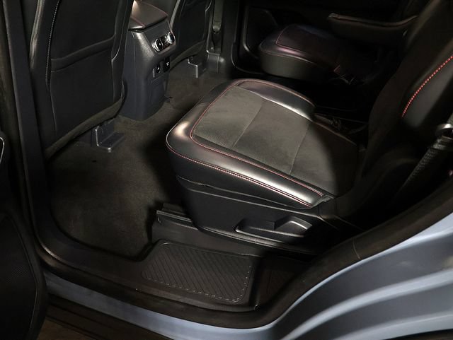 Used 2025 Ford Explorer ST AWD/4WD image 31