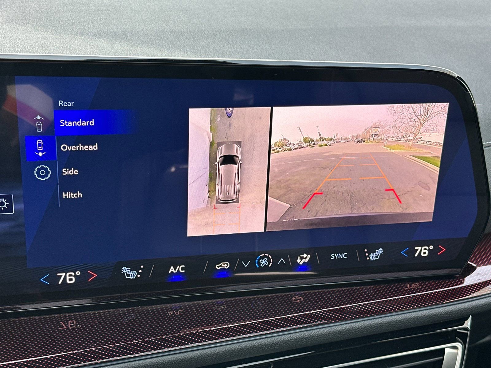 New 2026 Chevrolet Traverse Z71 w/ Driver Confidence Package image 24