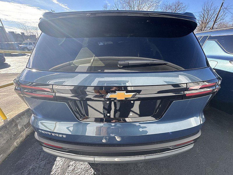 New 2026 Chevrolet Traverse LT w/ Sun and Wheel Package image 17
