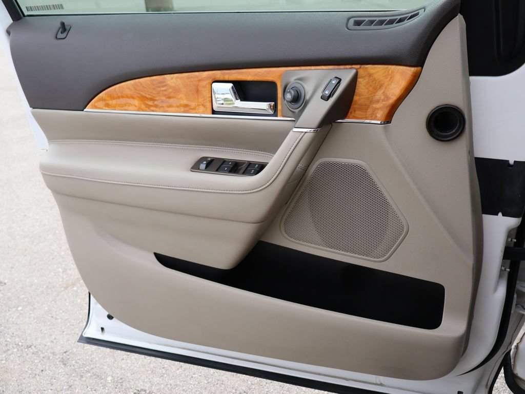 Used 2011 Lincoln MKX 2WD w/ 102A Rapid Spec Order Code image 36
