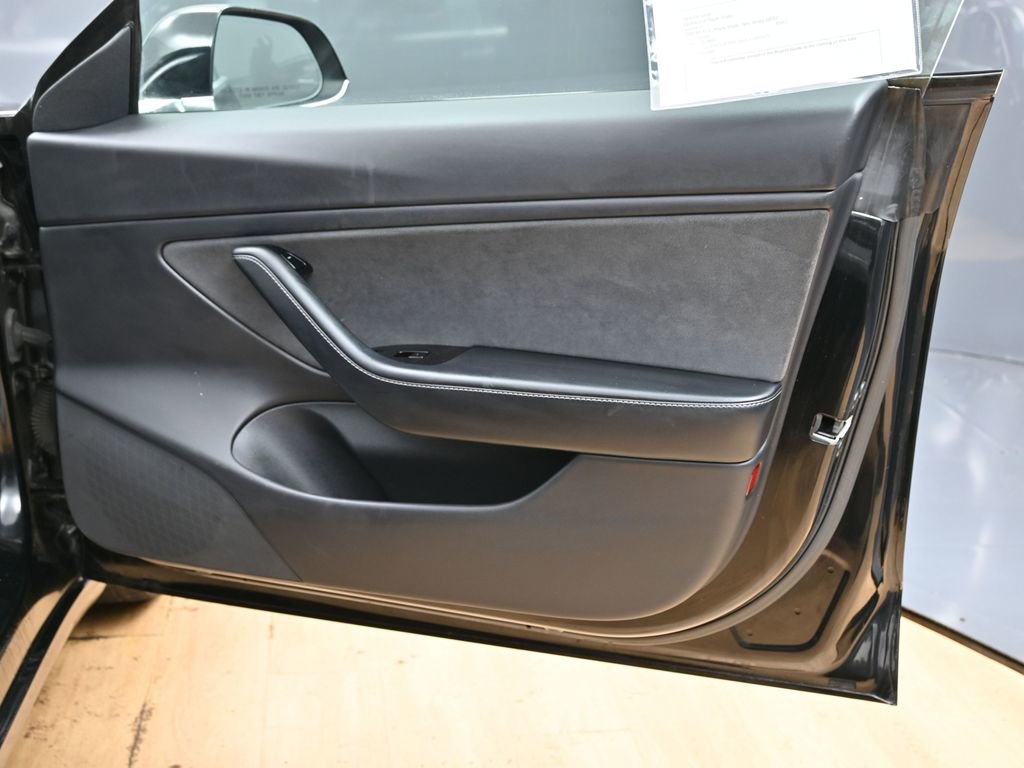 Used 2018 Tesla Model 3 Long Range image 39