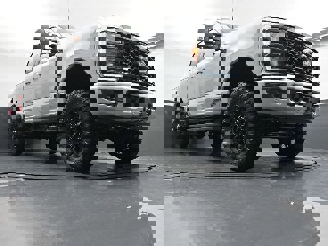 New 2026 Ford F250 Lariat w/ Black Appearance Package image 29