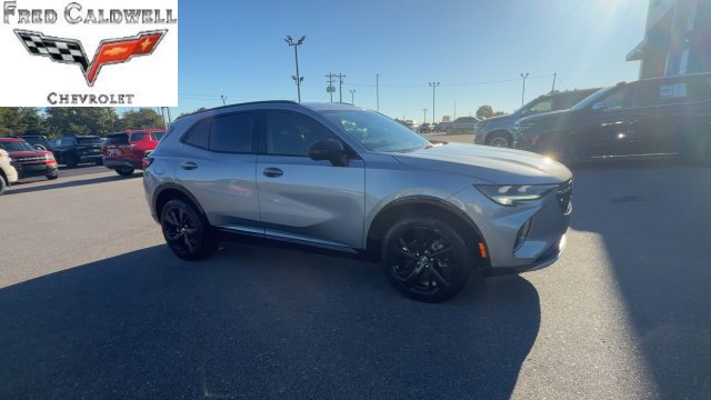 Used 2023 Buick Envision Preferred FWD image 4