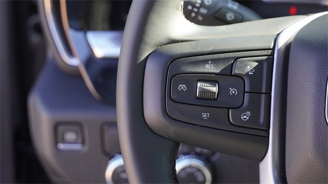 Used 2025 GMC Sierra 1500 SLE image 27