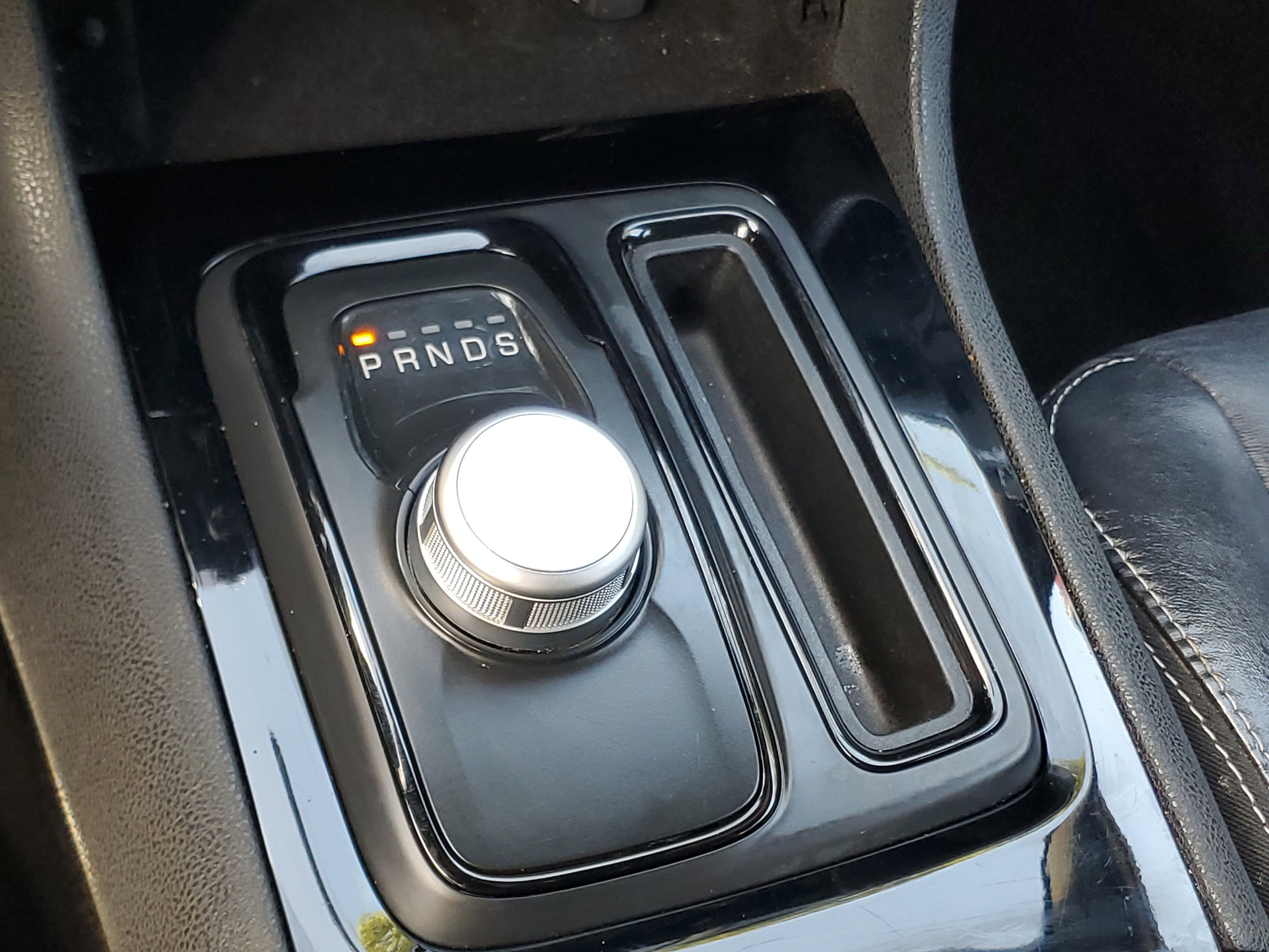 Used 2019 Chrysler 300 S image 23