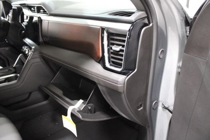 New 2026 GMC Sierra 2500 Denali w/ Denali Reserve Package image 30