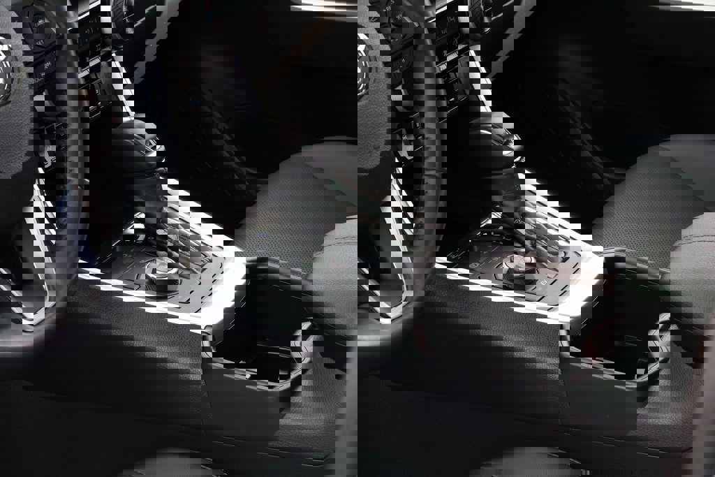 Used 2024 Toyota RAV4 Limited w/ Advanced Technology Package image 18