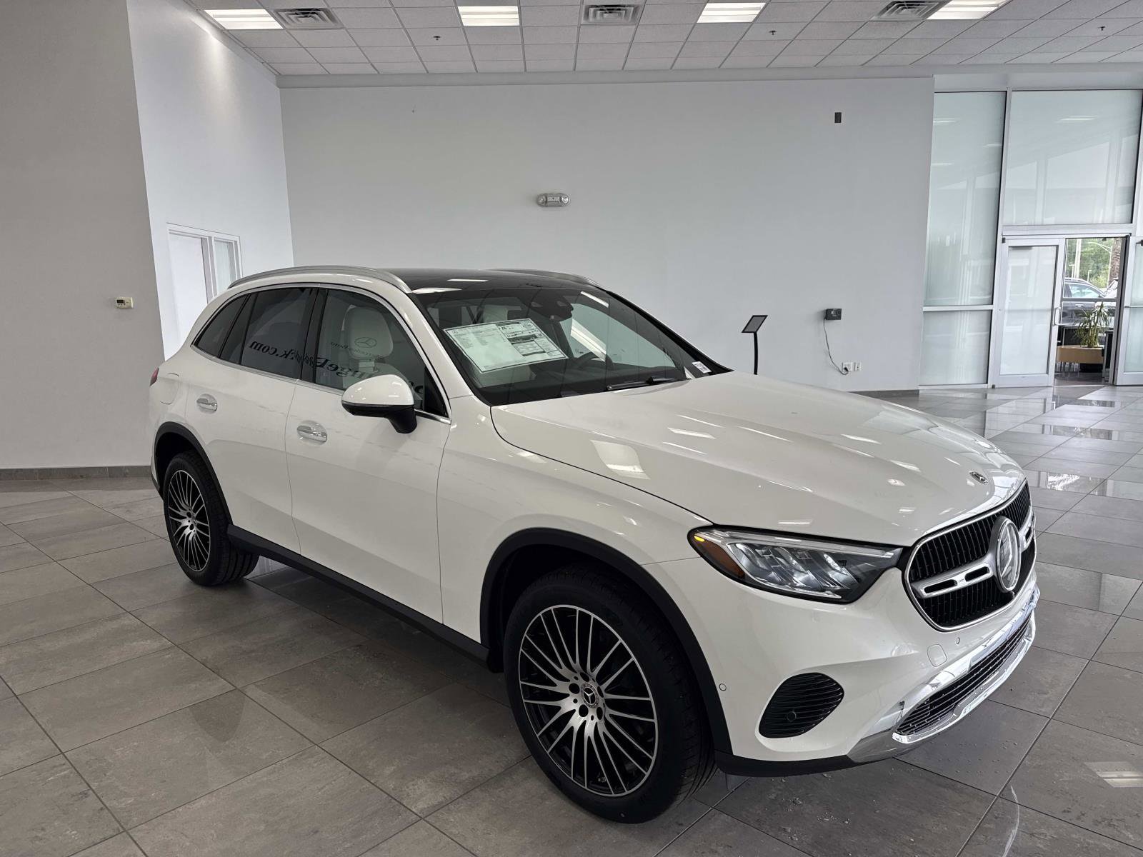New 2026 Mercedes-Benz GLC 300 4MATIC image 3