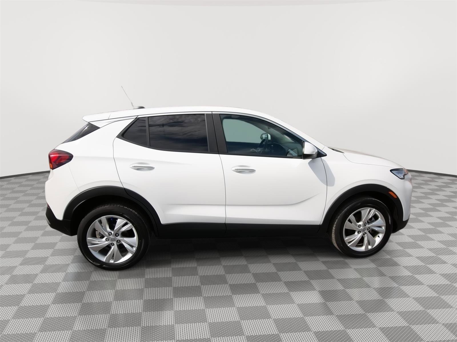 Used 2025 Buick Encore GX Preferred image 2
