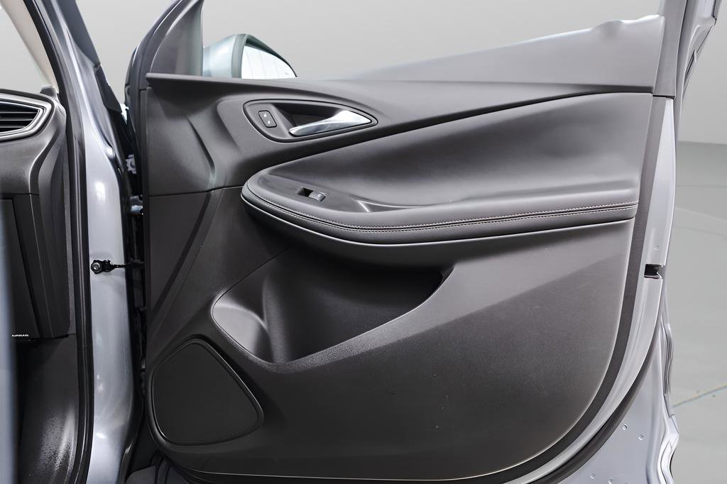 Used 2021 Buick Encore GX Essence image 37