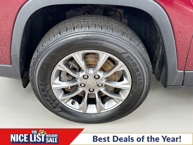 Used 2019 Jeep Cherokee Latitude Plus w/ Comfort/Convenience Group image 31