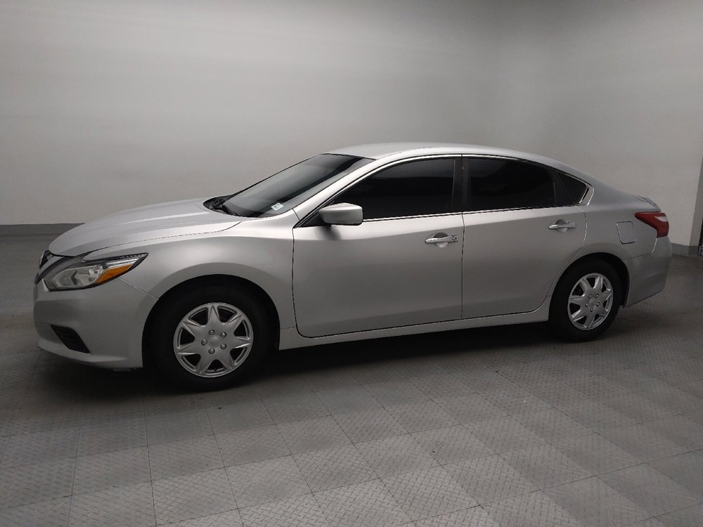Used 2016 Nissan Altima 2.5 S w/ Power Driver Seat Package FWD image 2