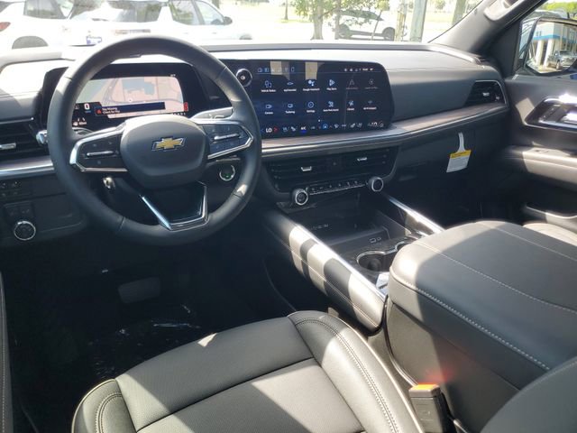 New 2026 Chevrolet Suburban Premier RWD image 7