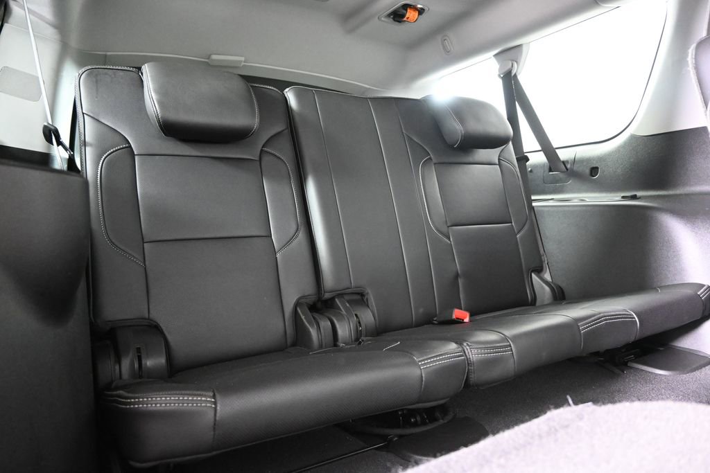 Used 2020 GMC Yukon XL Denali w/ Denali Ultimate Black Edition AWD/4WD image 17