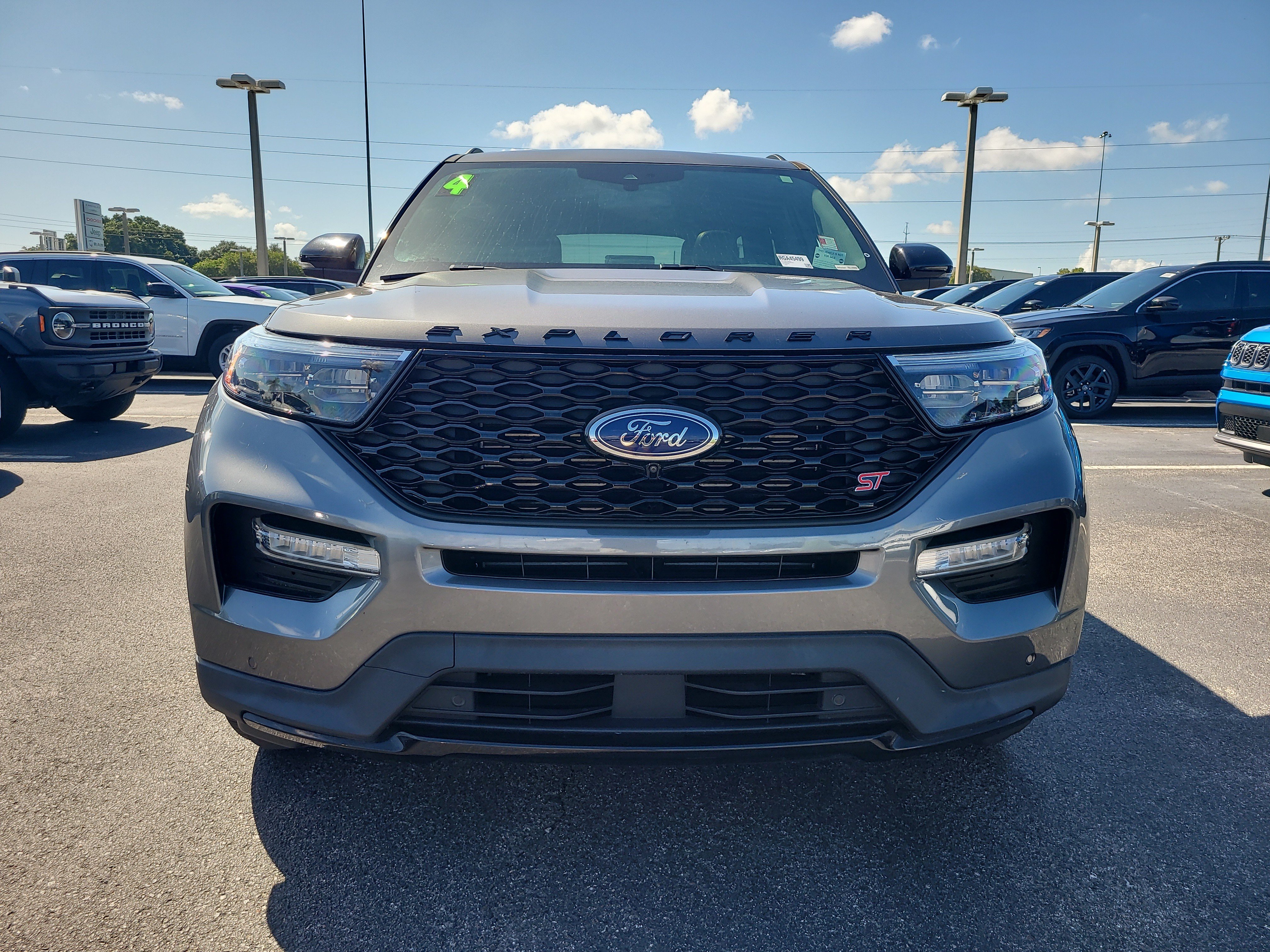 Used 2024 Ford Explorer ST w/ Equipment Group 401A AWD/4WD image 2