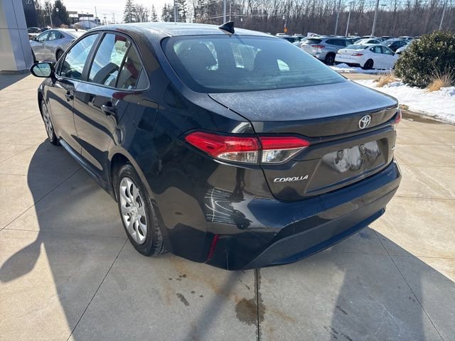 Used 2021 Toyota Corolla LE image 5