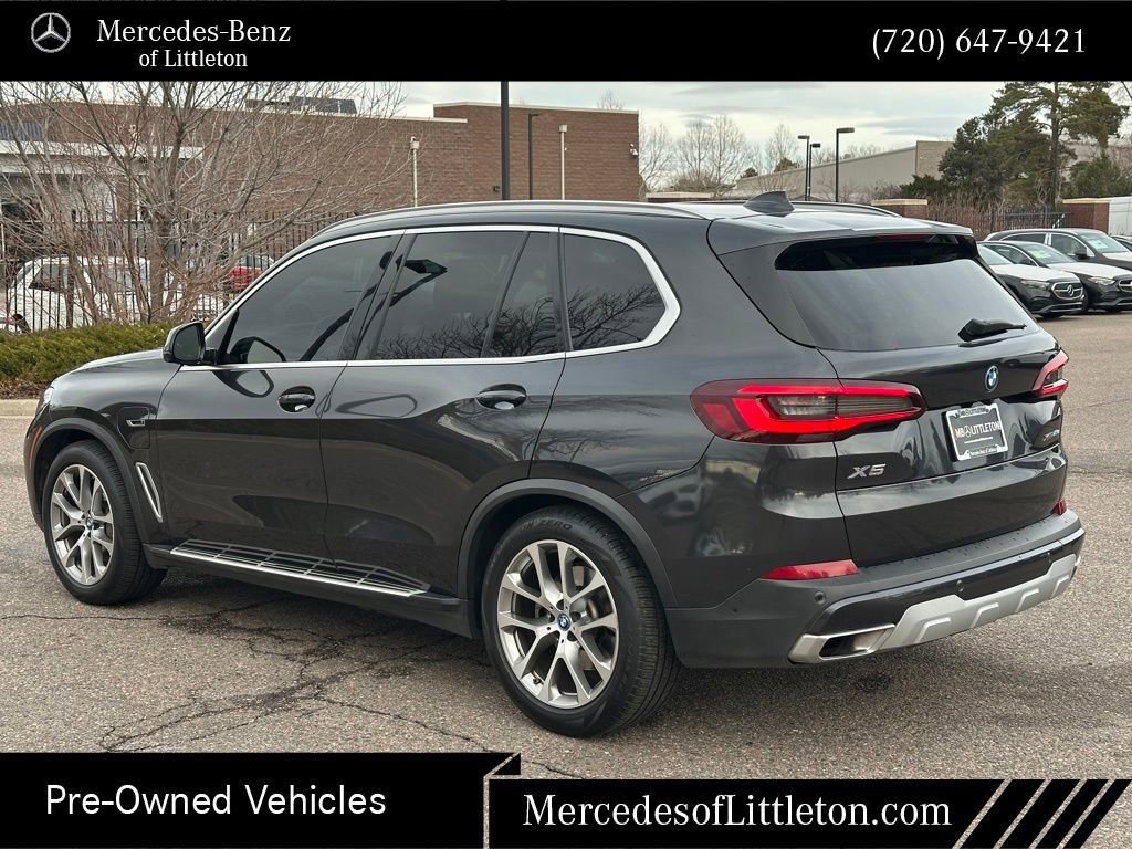 Used 2023 BMW X5 xDrive45e image 3