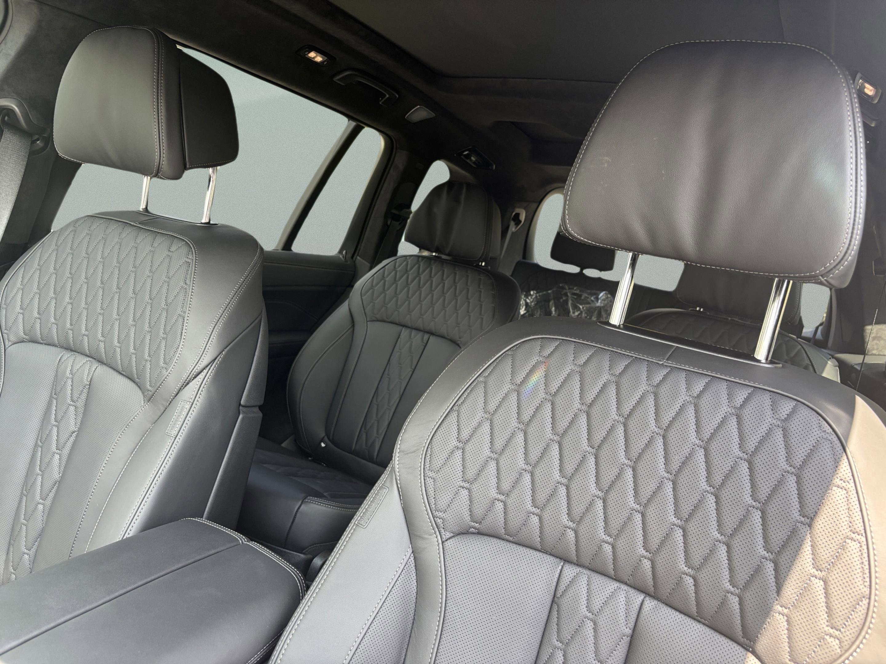 New 2026 BMW X7 M60i image 20