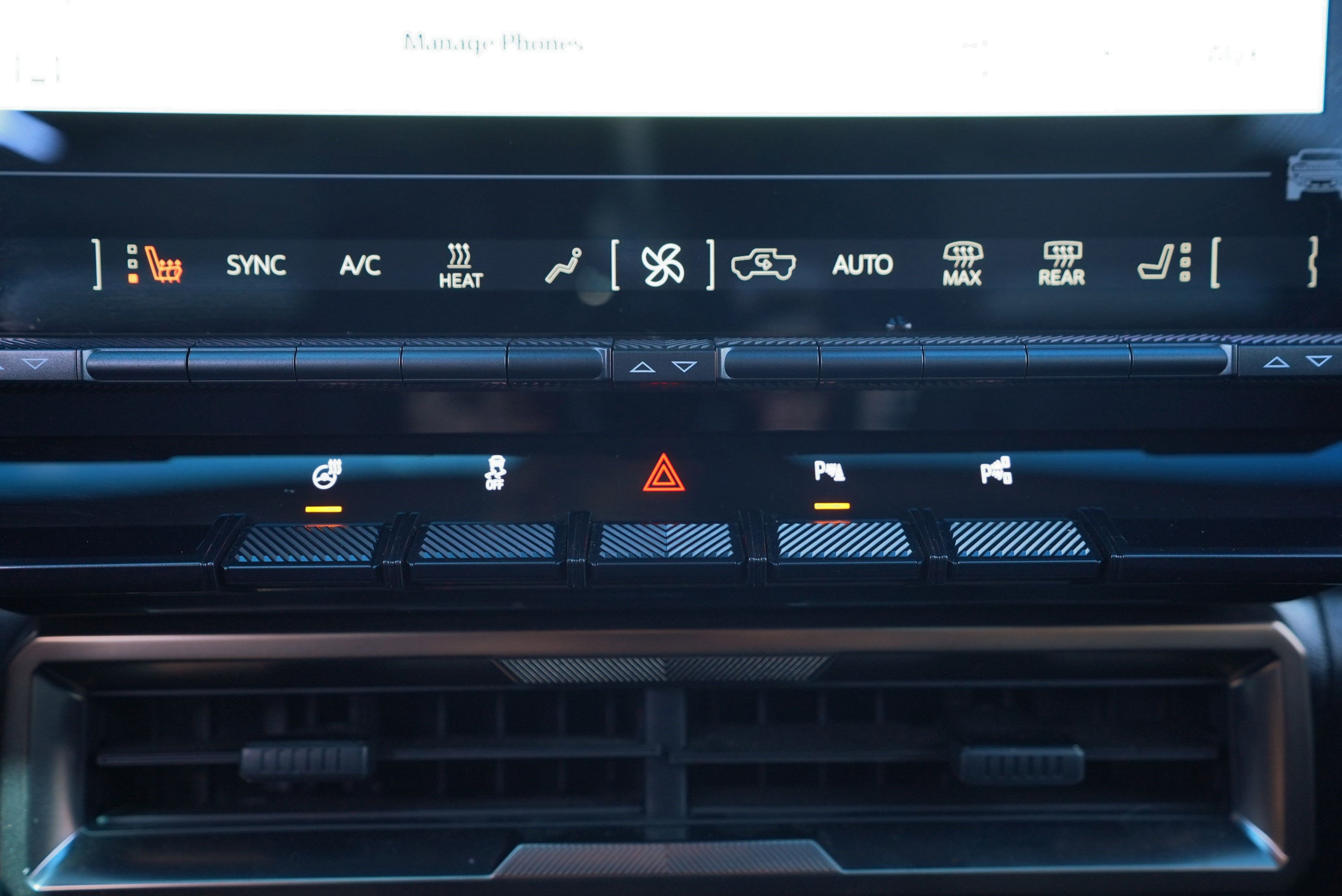 Used 2024 GMC Hummer EV 3X w/ LPO, Illumination Package image 18