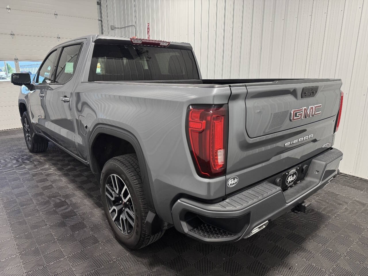 Used 2021 GMC Sierra 1500 AT4 AWD/4WD image 4