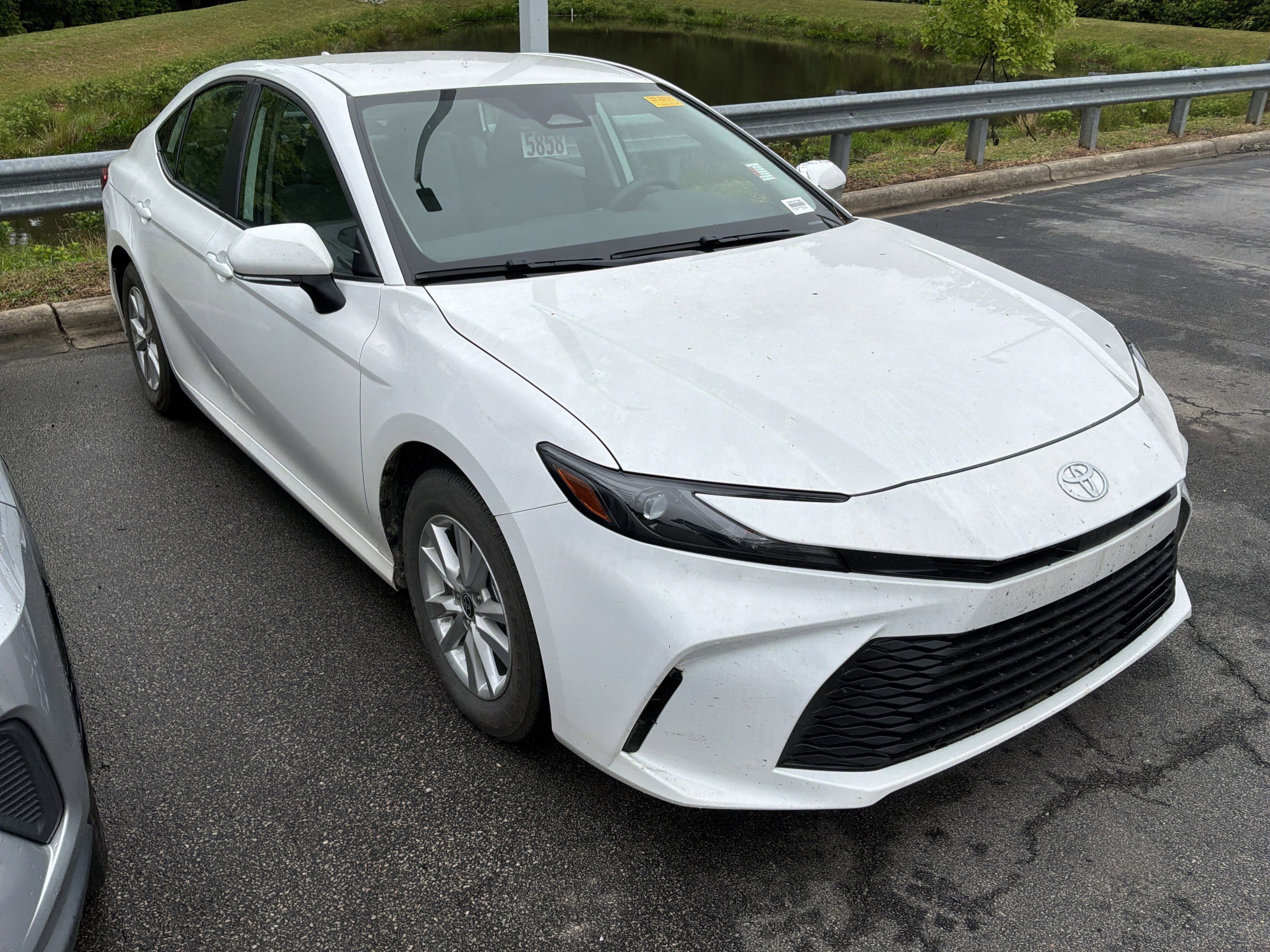 Used 2025 Toyota Camry LE FWD image 36