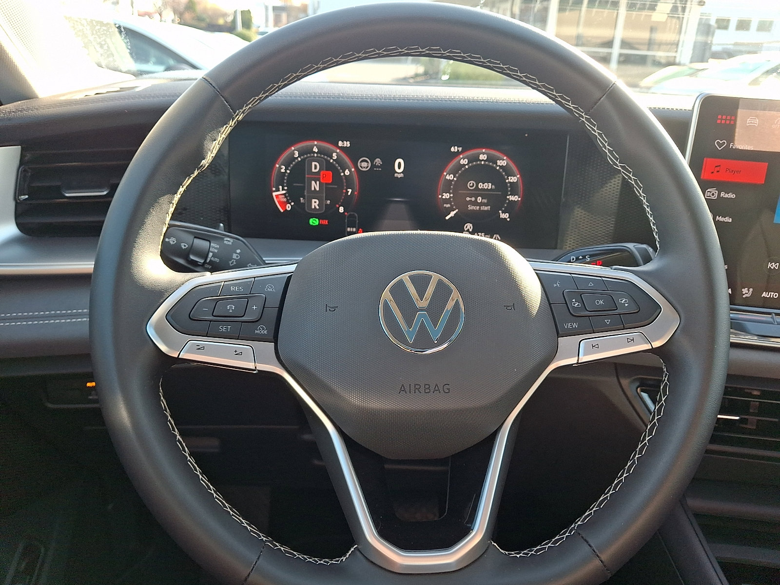 Certified 2025 Volkswagen Tiguan SE image 18