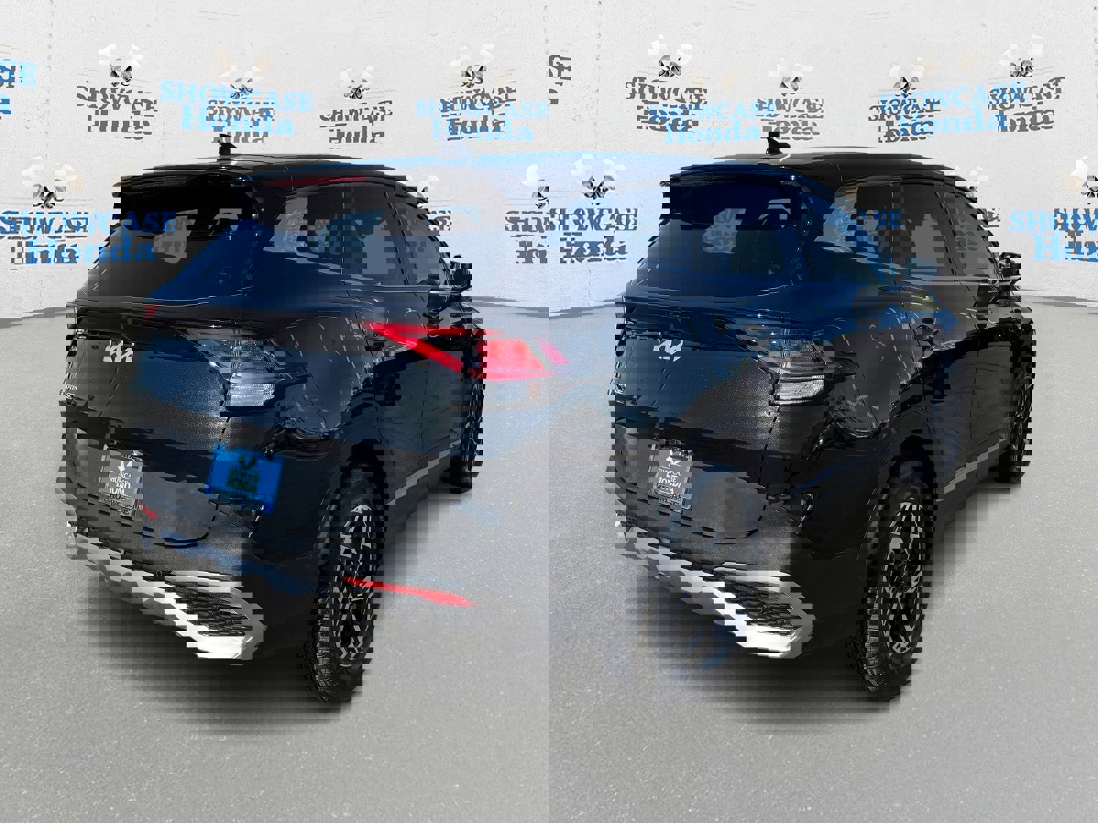 Used 2024 Kia Sportage LX image 6