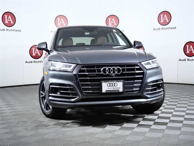 Used 2020 Audi Q5 e Prestige w/ Prestige Package image 3