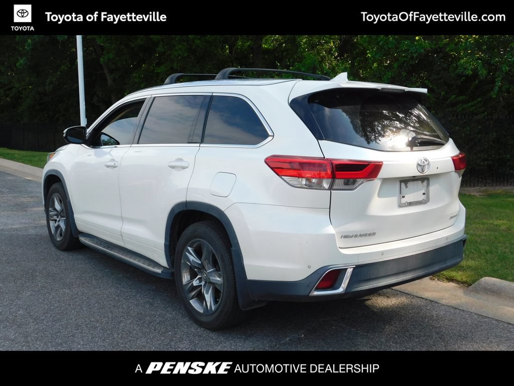 Used 2019 Toyota Highlander Limited Platinum FWD image 10