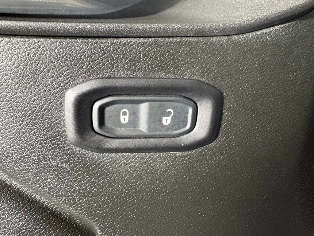 Used 2022 Jeep Gladiator Sport image 15