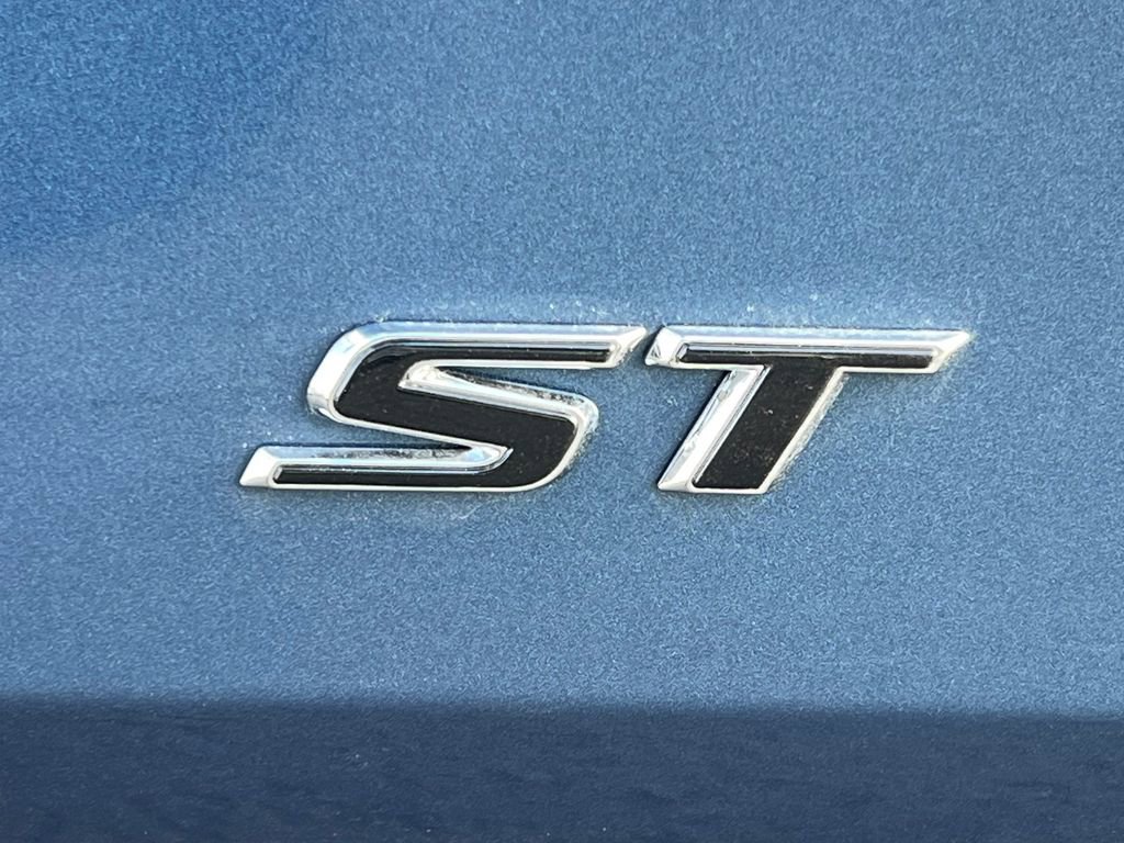 New 2026 Buick Encore GX Sport Touring w/ Comfort Package video 2