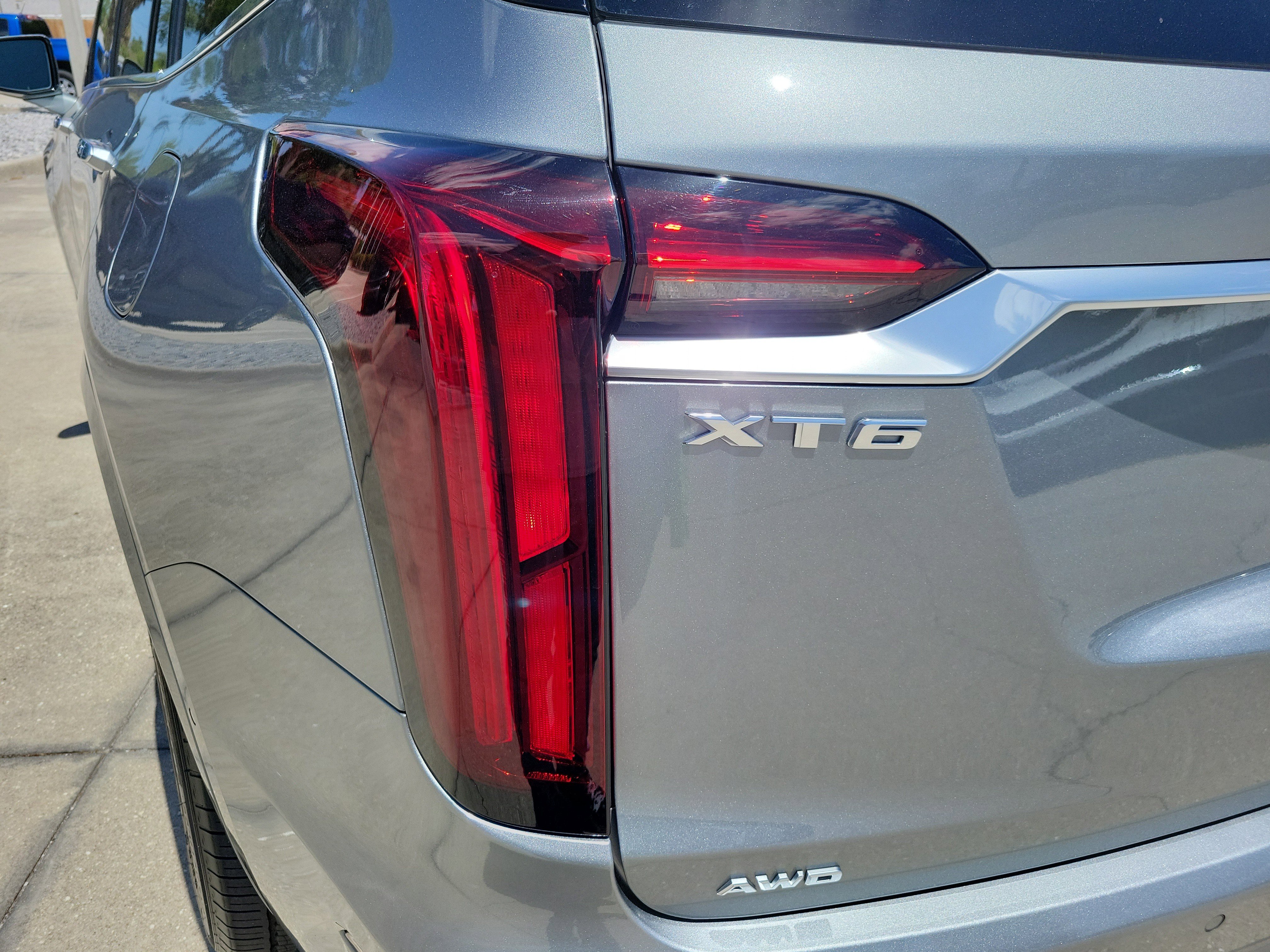 Certified 2025 Cadillac XT6 Premium Luxury w/ Platinum Package image 10