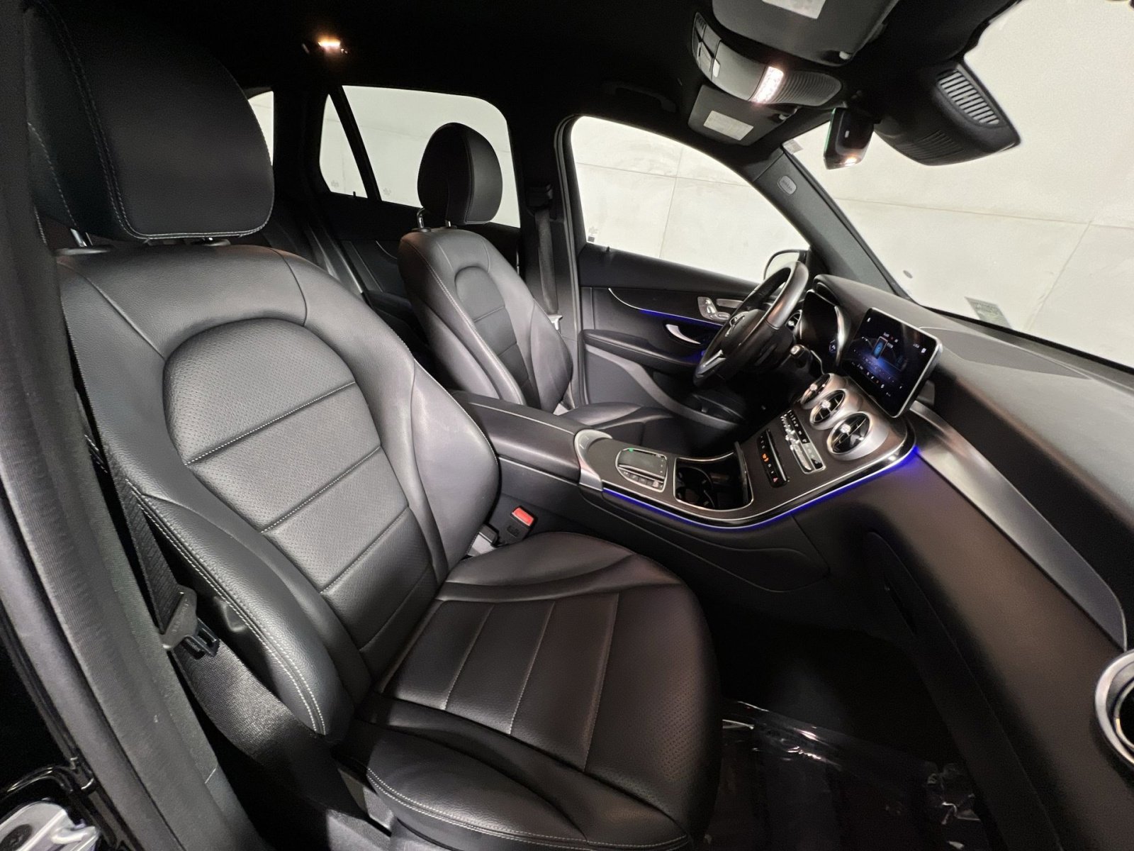 Used 2022 Mercedes-Benz GLC 300 4MATIC image 24